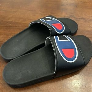 Men’s Champion Slides size 8